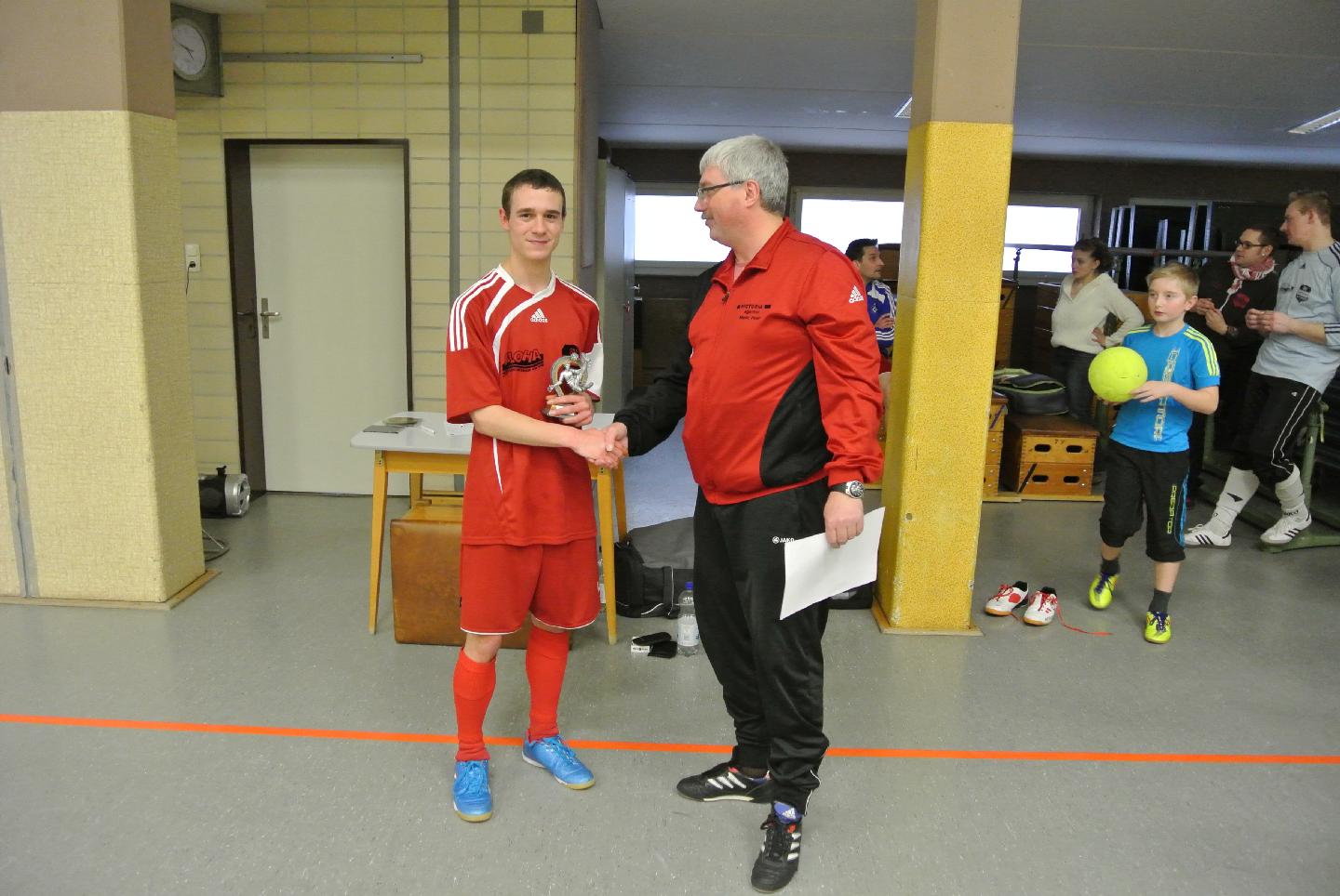 Torsch&uuml;tzenk&ouml;nig