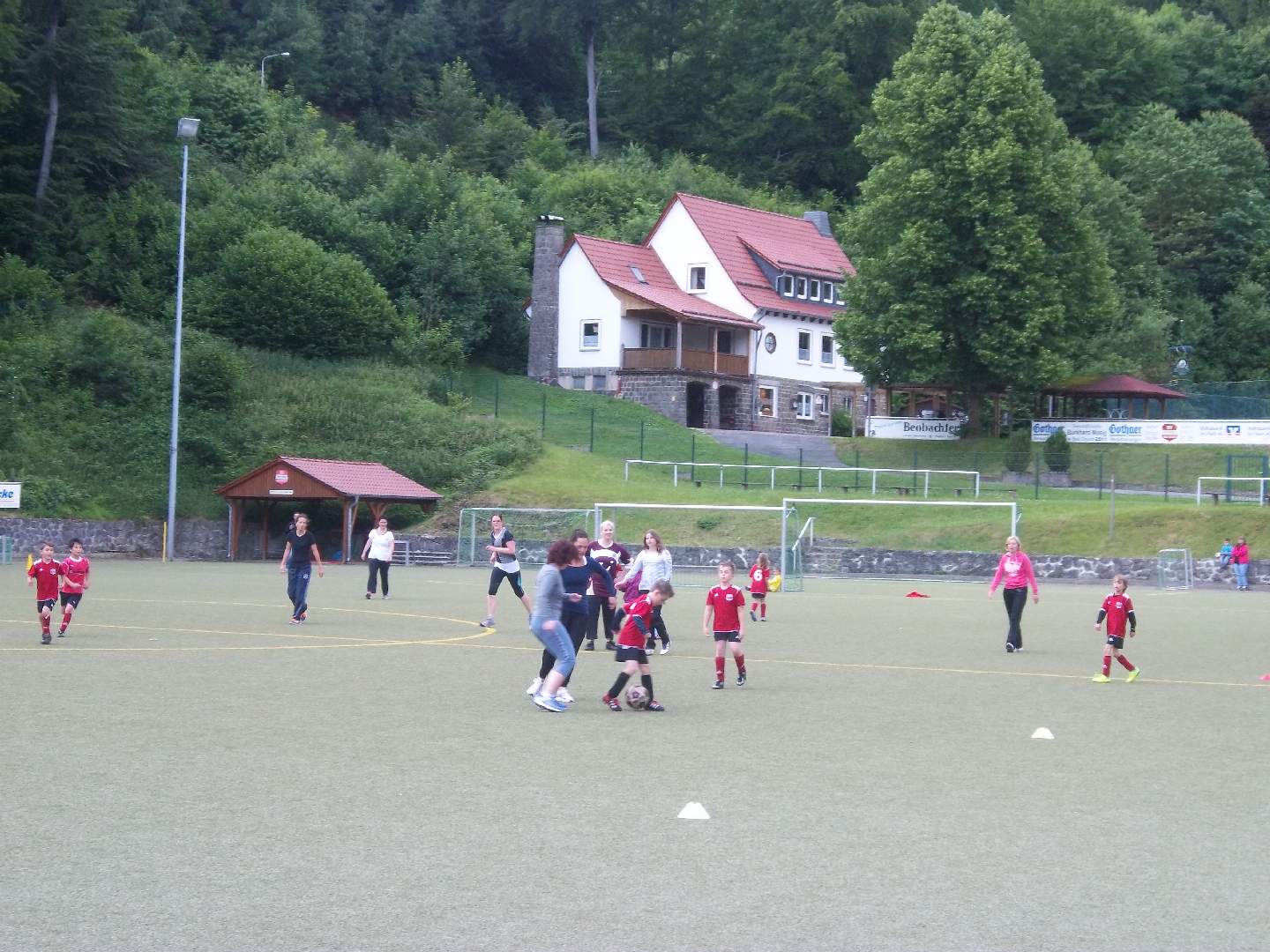 F-Jugend gegen Eltern und Geschwister